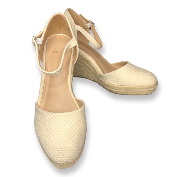 A New Day Shoes Wedge Espradilles Heels - Picture 2 of 6